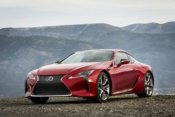 Lexus LC inspiruje haute couture