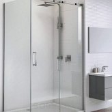 Szkło w łazience – obalamy mity